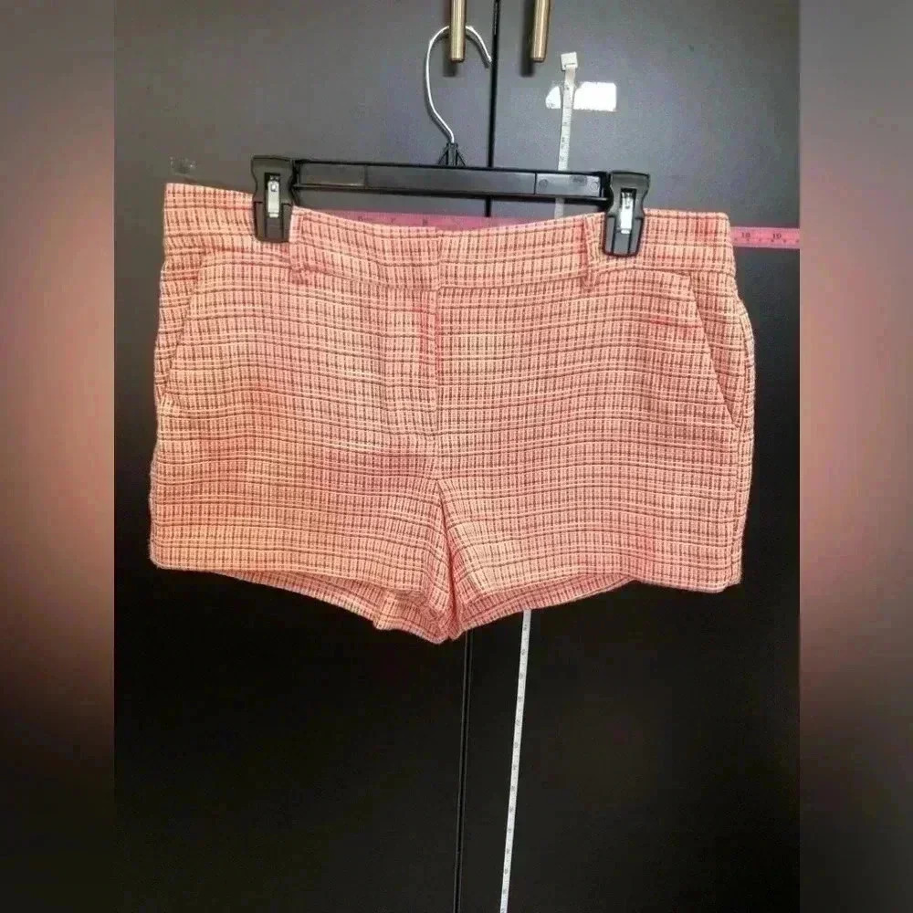 LOFT The Riveria Short,Plaid Tweed,slash front pockets,belt loop, zip fly